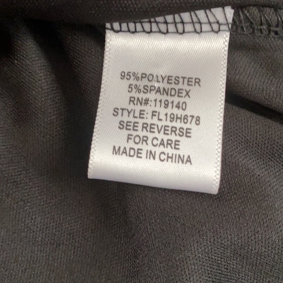 Off the Shoulder Dress - Picture 5 of 5